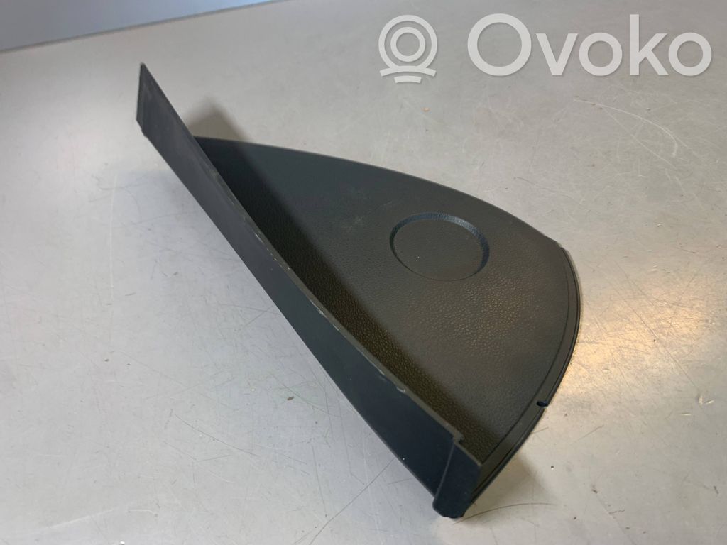 BMW 1 E81 E87 Dashboard side end trim 