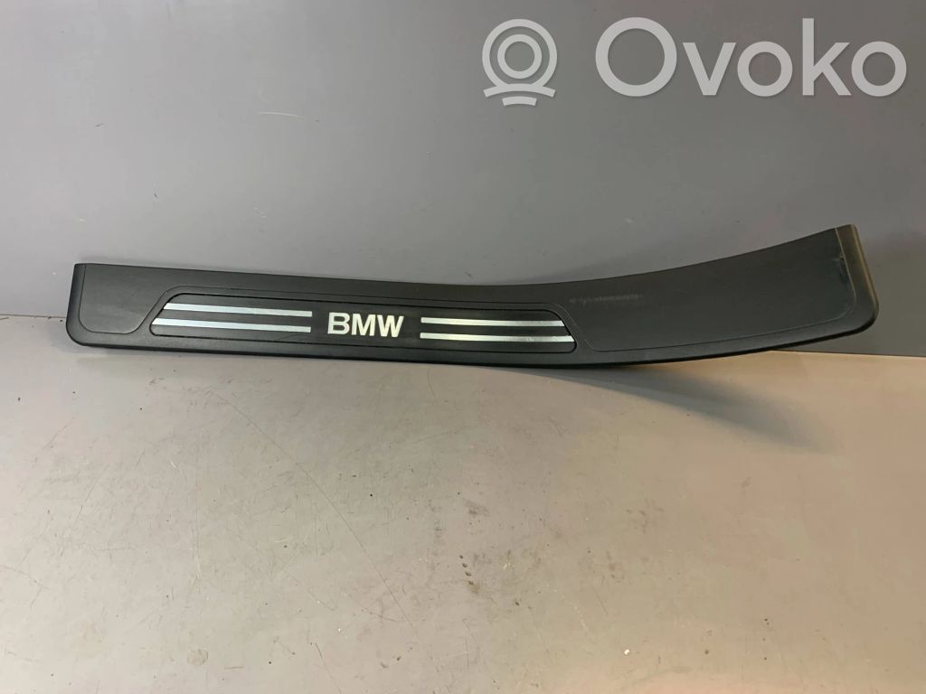 BMW 7 E38 Отделка заднего порога (внутренняя) 