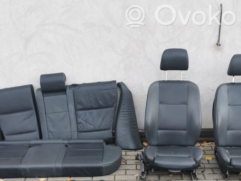 Seat set