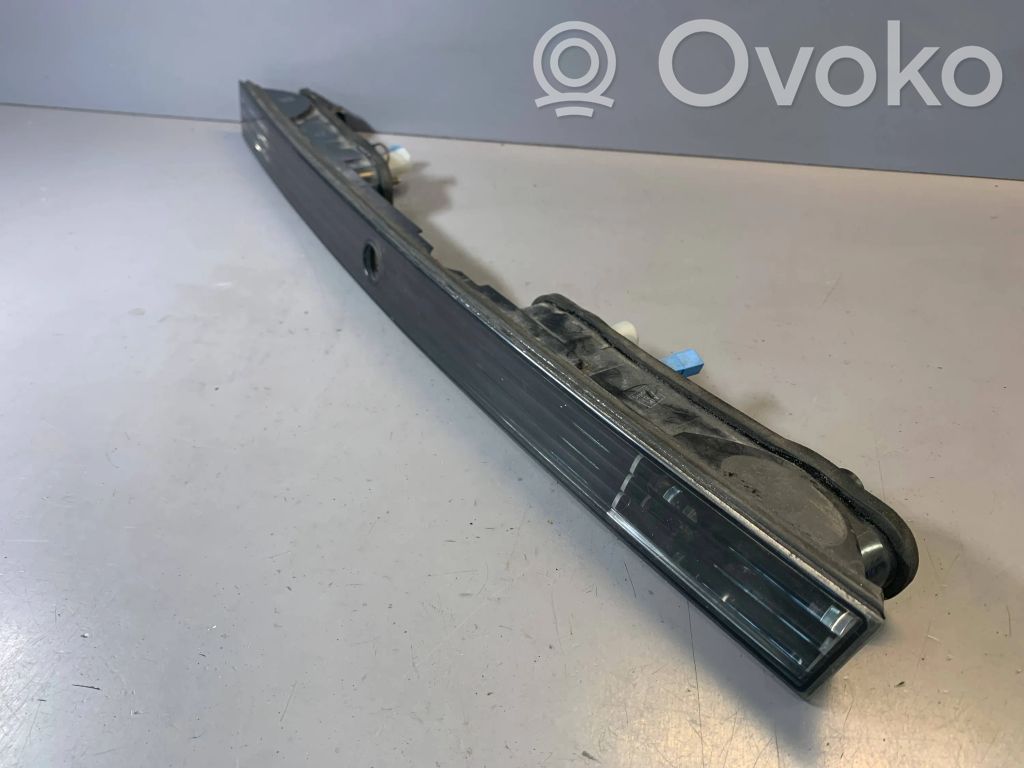 BMW 7 E65 E66 Listwa oświetlenie tylnej tablicy rejestracyjnej 