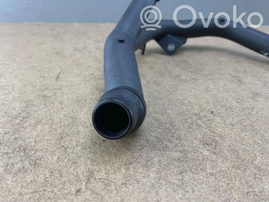 BMW 5 E39 Engine coolant pipe/hose 