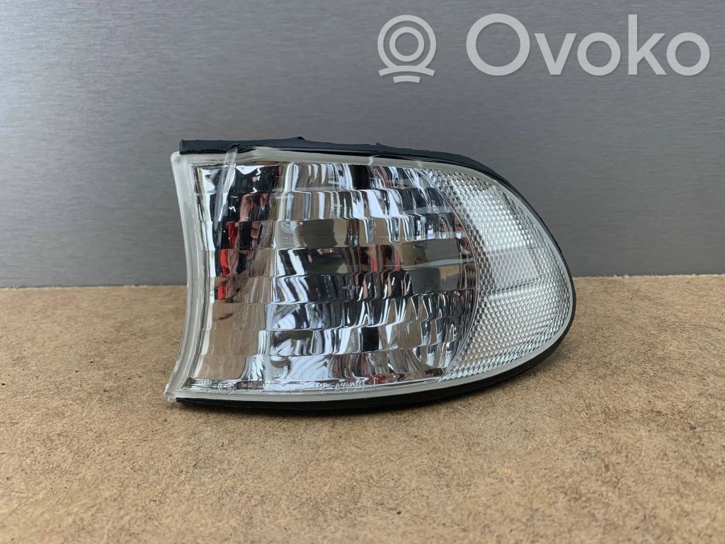 BMW 7 E38 Front indicator light 
