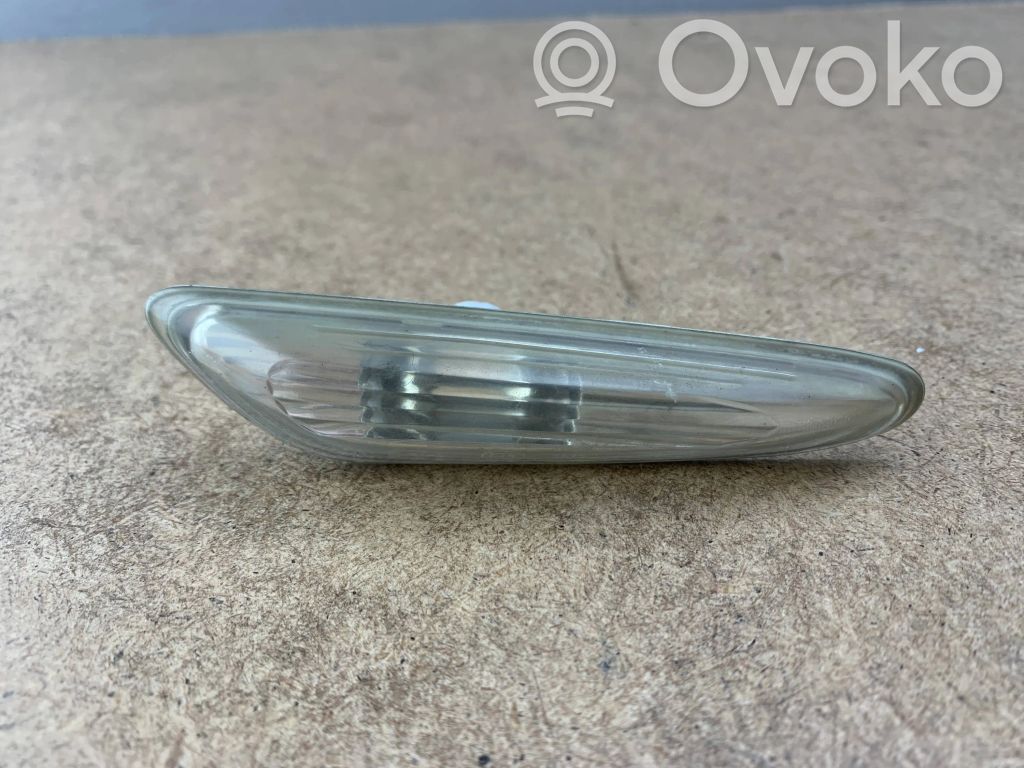 BMW X3 E83 Front fender indicator light 