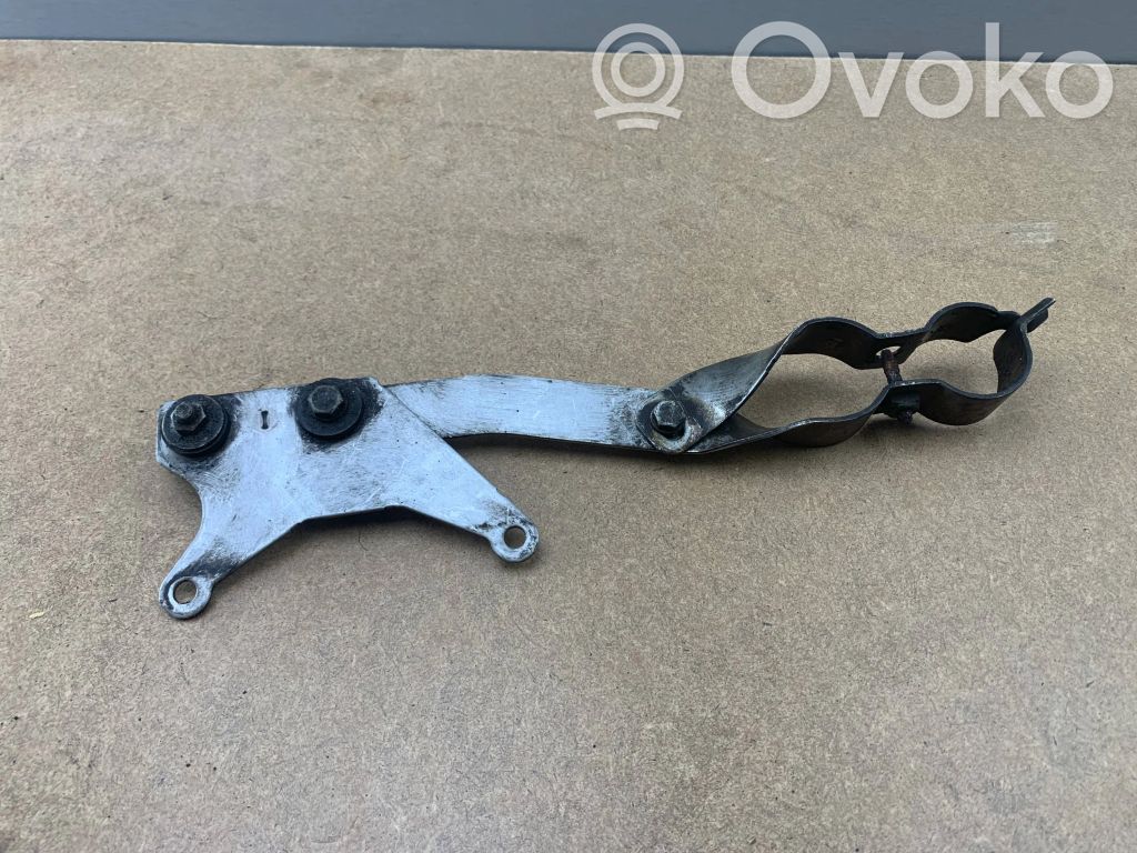 Muffler mount bracket/holder   18317502867,18317502869,7502867,7502869