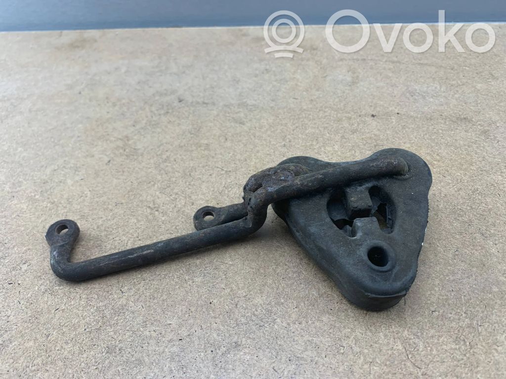 BMW 3 E46 Muffler mount bracket/holder 