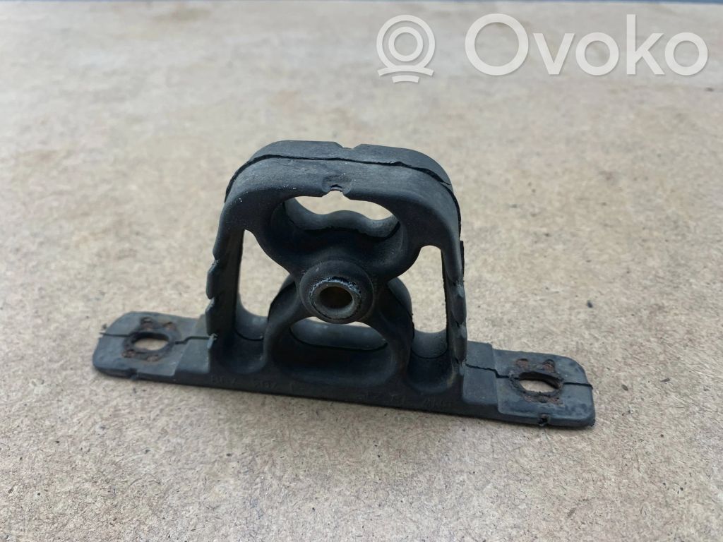 Muffler mount bracket/holder   1704798,18211704798