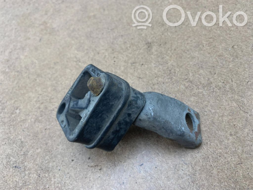BMW 5 E60 E61 Muffler mount bracket/holder 