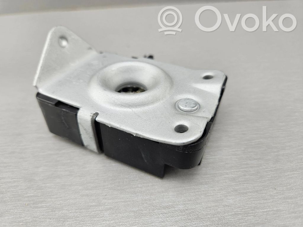 BMW 3 E36 Spyna variklio dangčio 