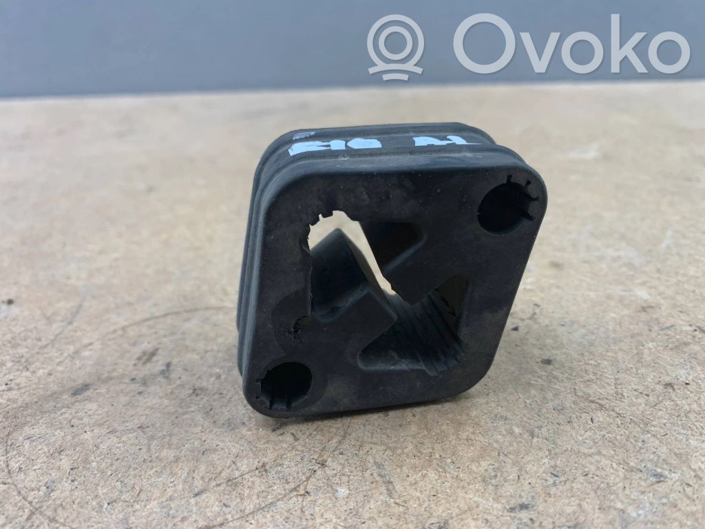 BMW 5 F10 F11 Muffler mount bracket/holder 