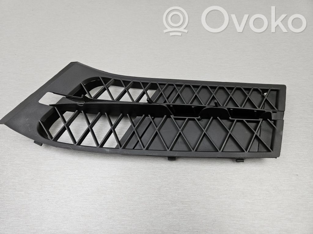 BMW 5 GT F07 Verkleidung Nebelscheinwerfer / Gitter vorne 