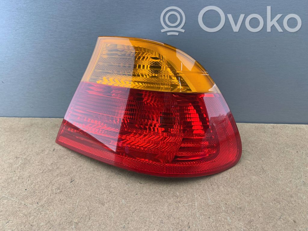 BMW 3 E46 Aizmugurējais lukturis virsbūvē 