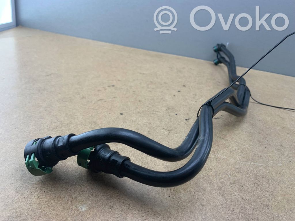 BMW 7 F01 F02 F03 F04 Getriebeölkühler Leitung / Schlauch 