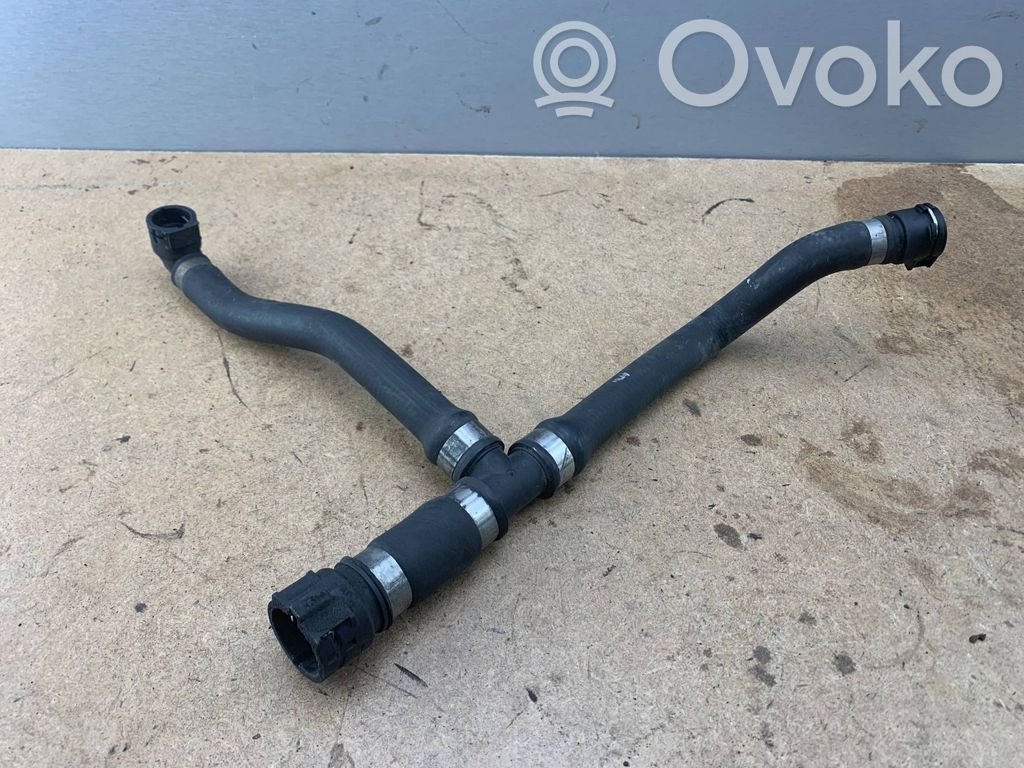 BMW X3 E83 Engine coolant pipe/hose 