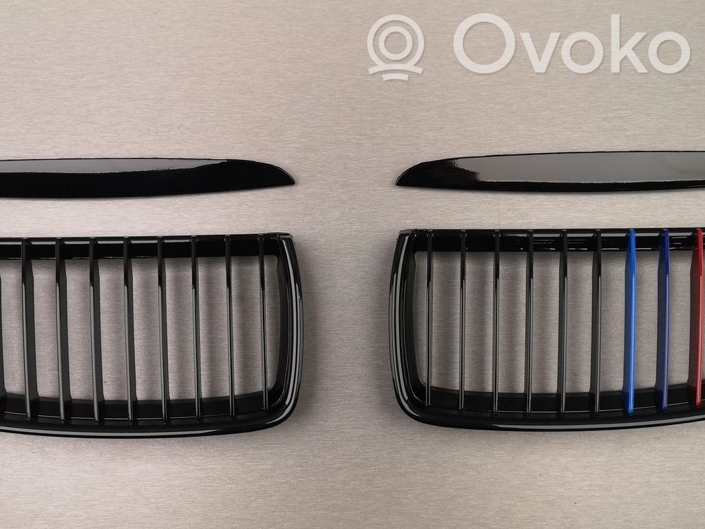 Front bumper upper radiator grill   51137120008,7120008,51137120007,51137117241,51137117242,51137120009,51137120010,7117241,7117242,7120007,7120009,7120010