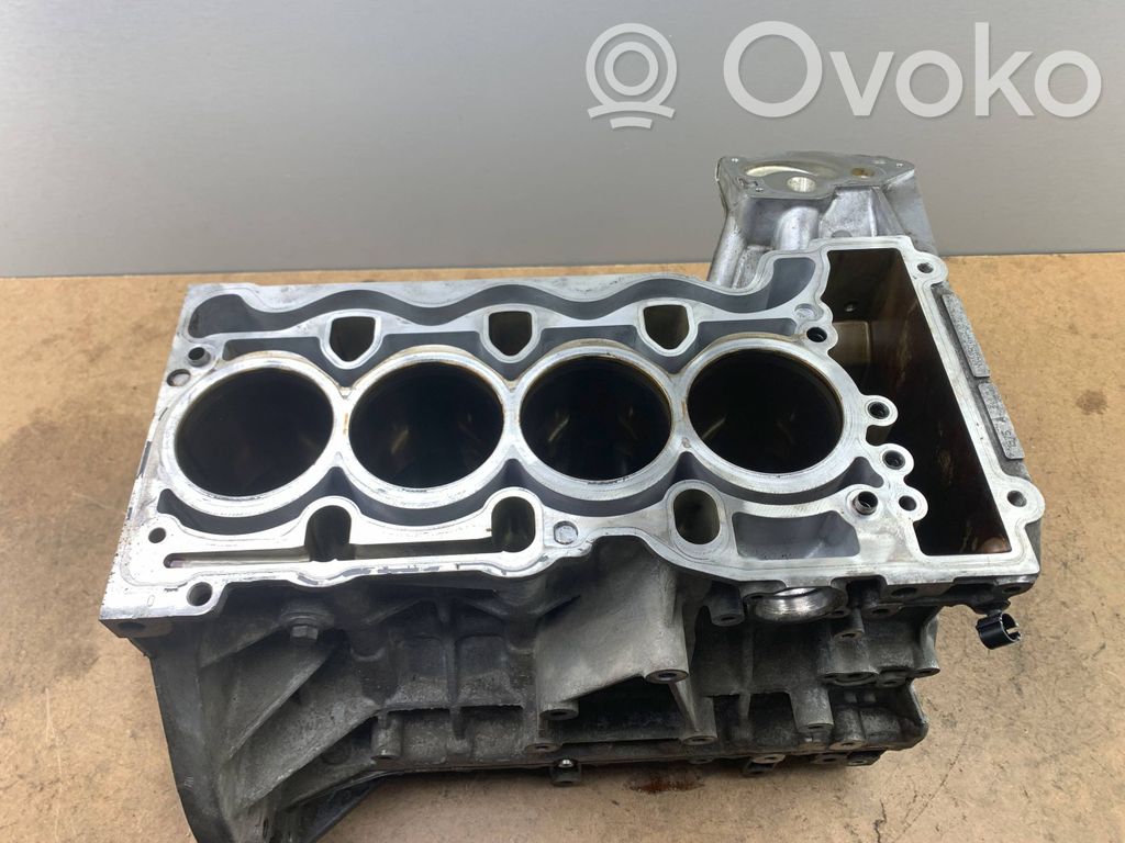BMW 1 E81 E87 Engine block 
