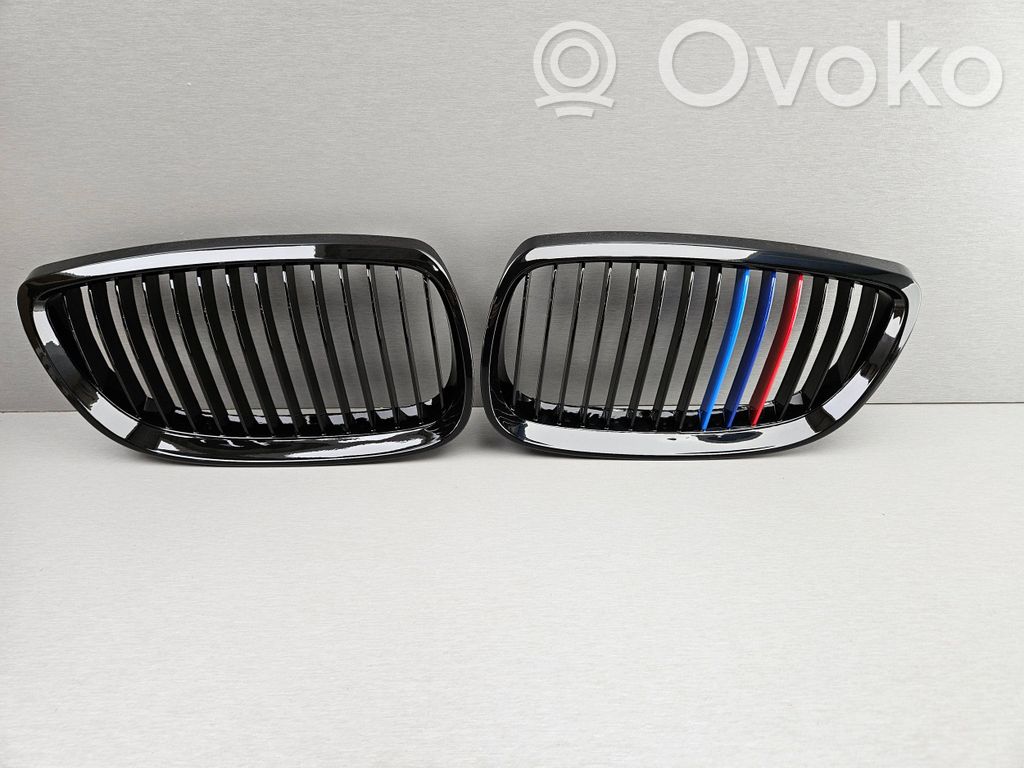 BMW 3 E92 E93 Front bumper upper radiator grill 