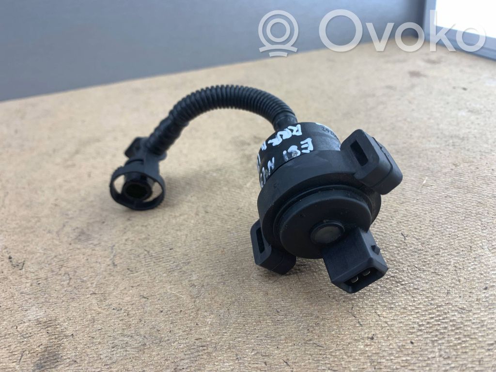 BMW 1 E81 E87 Valve vacuum 