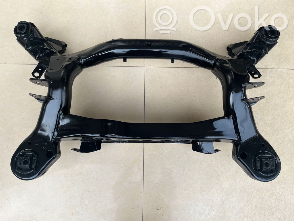 BMW 1 E81 E87 Galinis traversas 