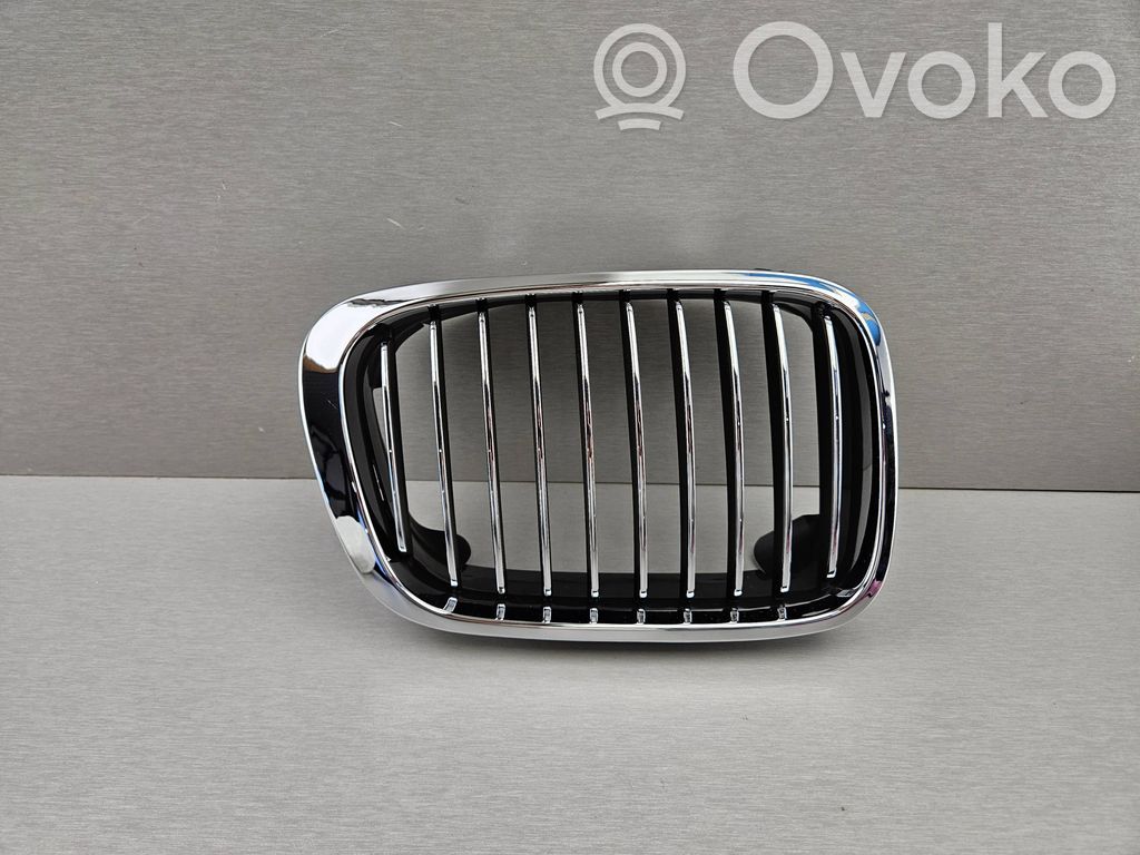 Front bumper upper radiator grill   8208490,51138208490