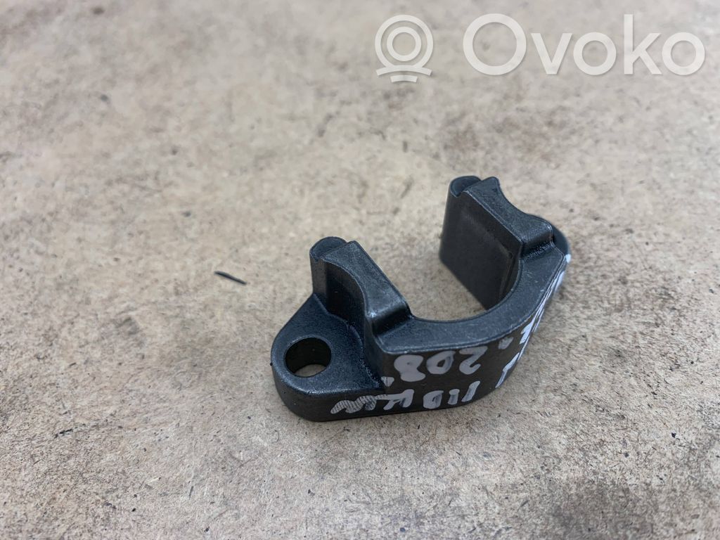 BMW 3 E46 Abrazadera del inyector de combustible 