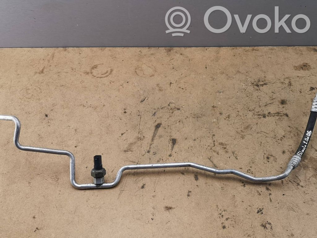 BMW 5 E60 E61 Air conditioning (A/C) pipe/hose 