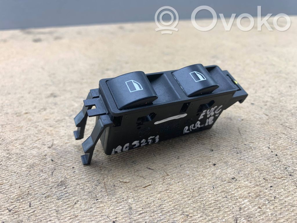 BMW 3 E46 Electric window control switch 