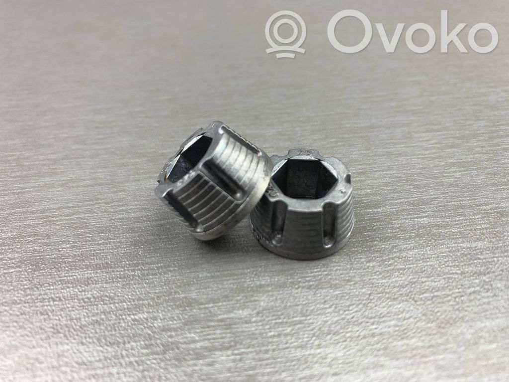 BMW 3 E46 Windshield washer spray nozzle 