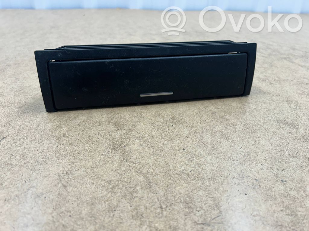 Dashboard storage box/compartment   51168196115,8196115,51168260312,8260312