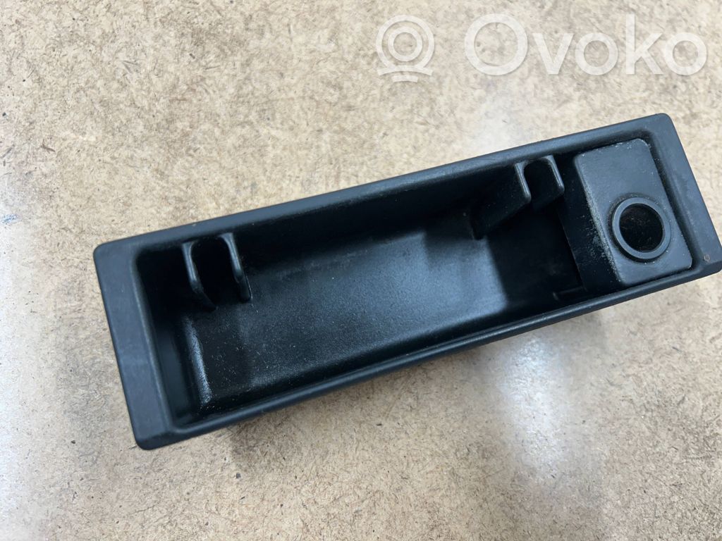Car ashtray   51168208722,8208722