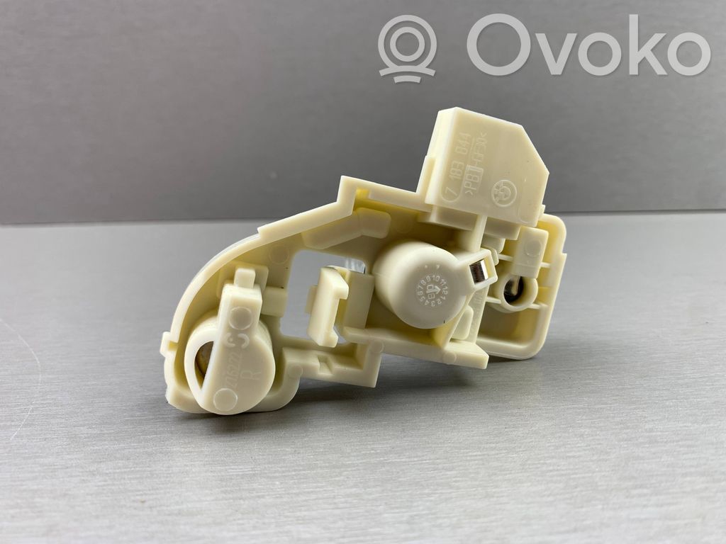 Tail light bulb cover holder   7183844,63217183844,7160078,63217160078