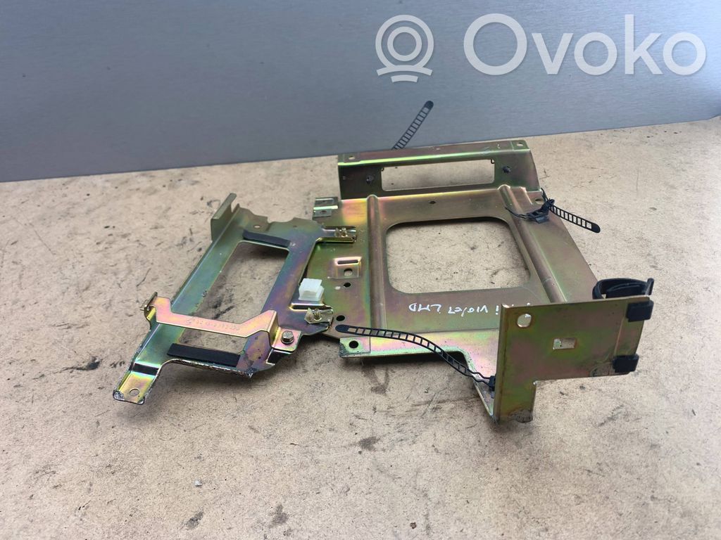 Navigation GPS unit bracket/holder   84318362432,65128352488,8362432,8352488