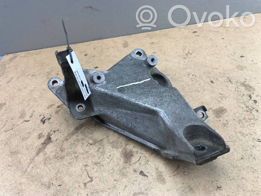 BMW 3 E90 E91 Engine mounting bracket 