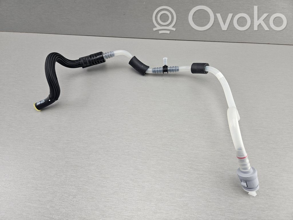 BMW X5 E70 Fuel line pipe 