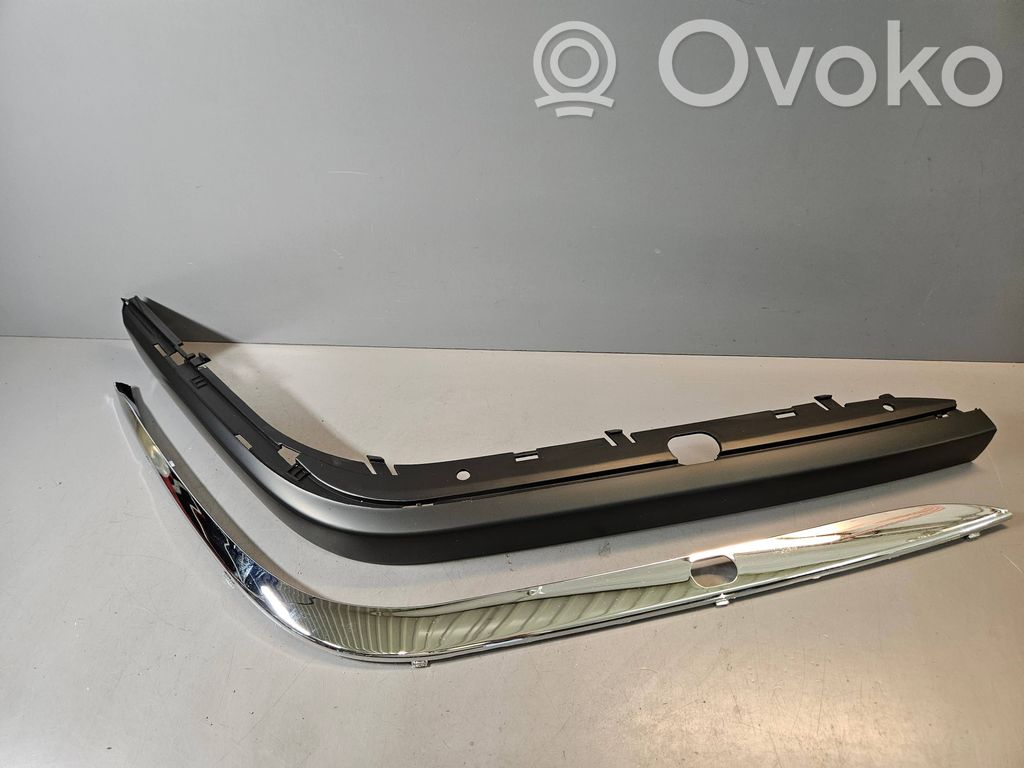 BMW 7 E38 Front bumper splitter molding 