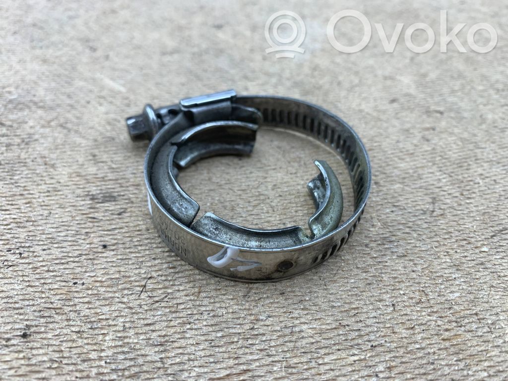 BMW 3 E92 E93 Caurulīte (-es) / šļūtene (-es) 