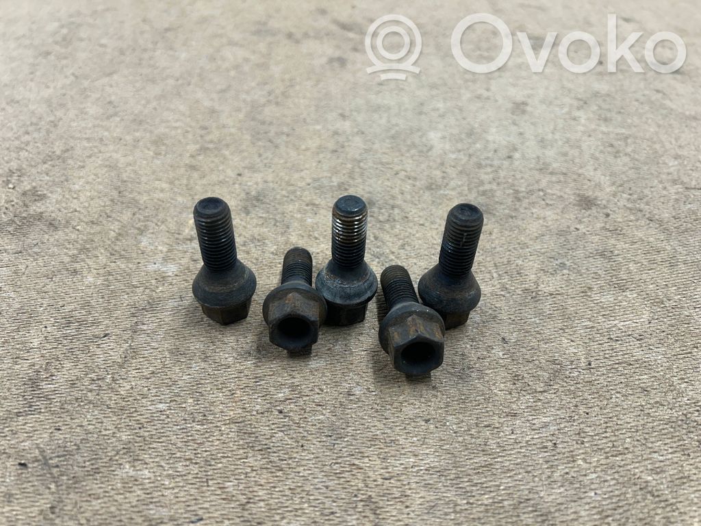 BMW 3 E46 Nuts/bolts 