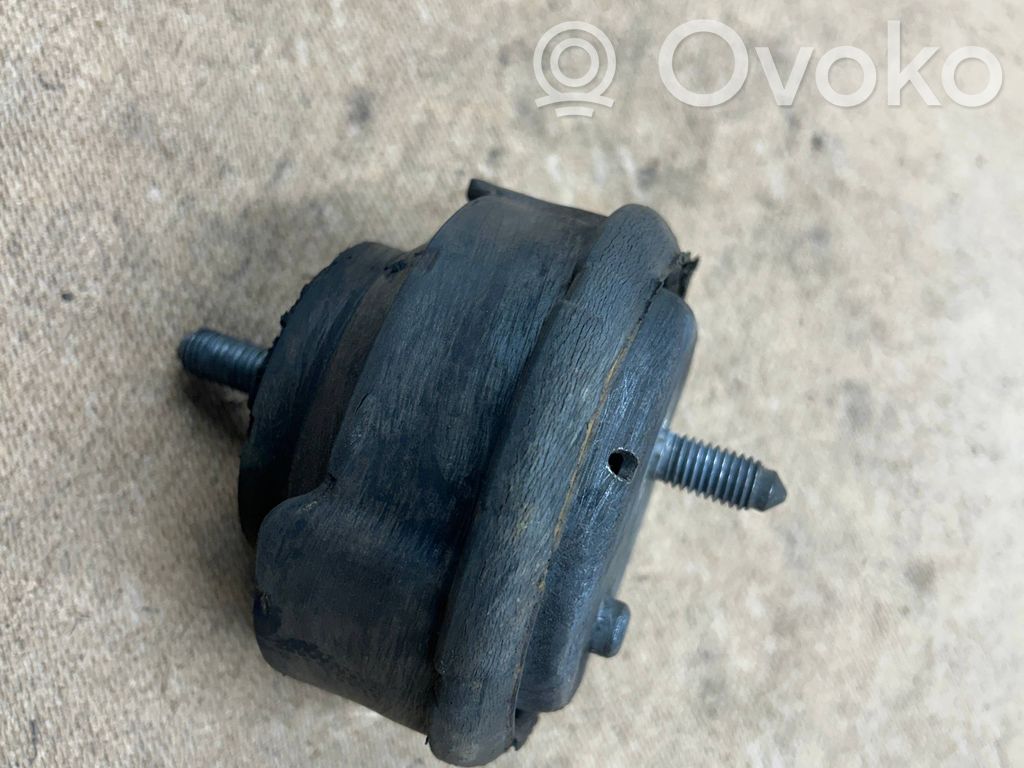 BMW 3 E46 Engine mount bracket 