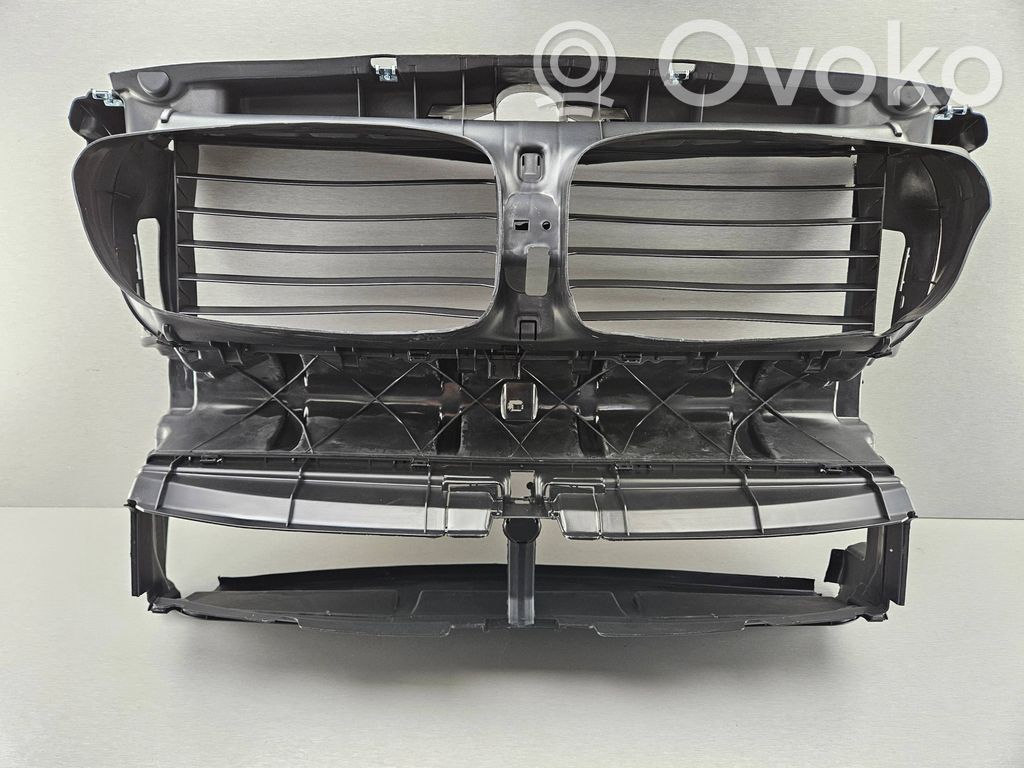 BMW 5 F10 F11 Osłona wentylatora chłodnicy 
