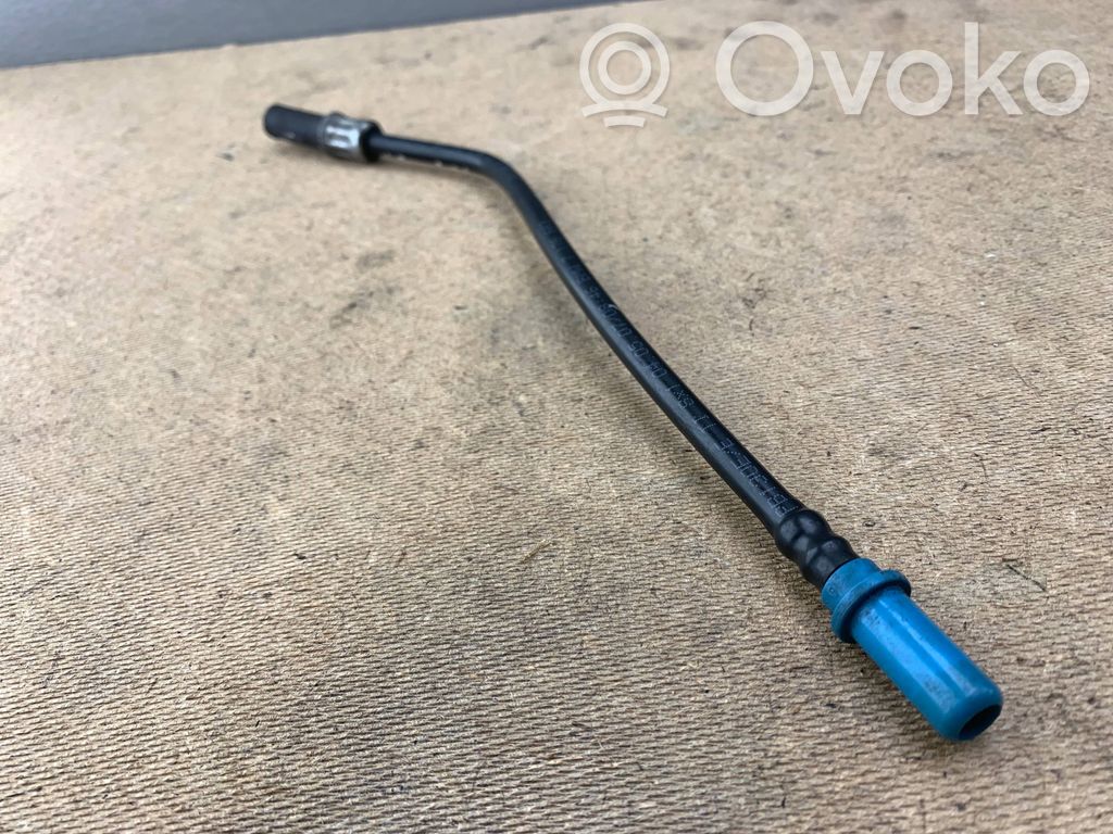 BMW 1 E81 E87 Fuel line pipe 