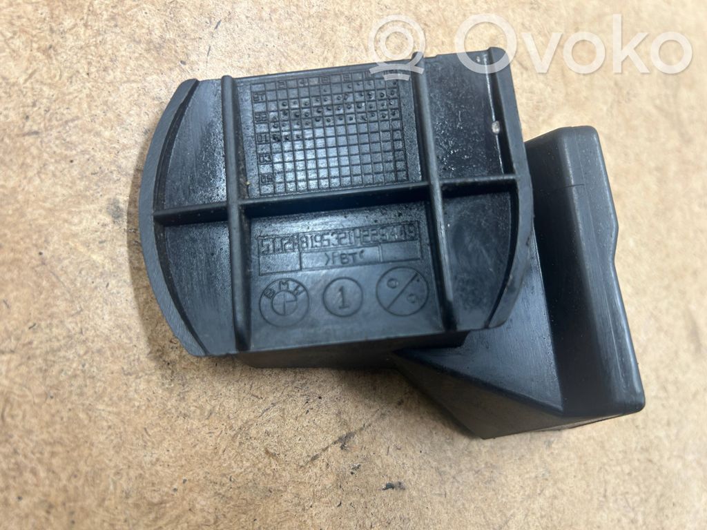 BMW 3 E46 Bumper support mounting bracket corner 