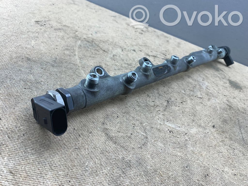BMW 7 E65 E66 Tubo principal de alimentación del combustible 