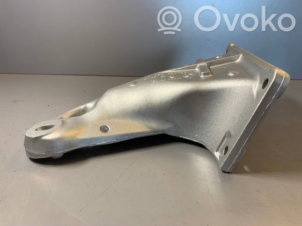 BMW 3 E46 Engine mounting bracket 