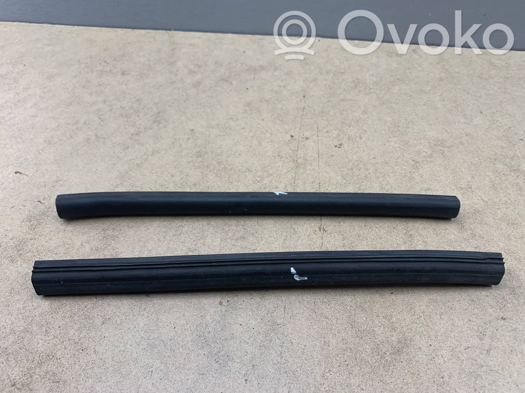 BMW X3 E83 Gummidichtung Motorraum 