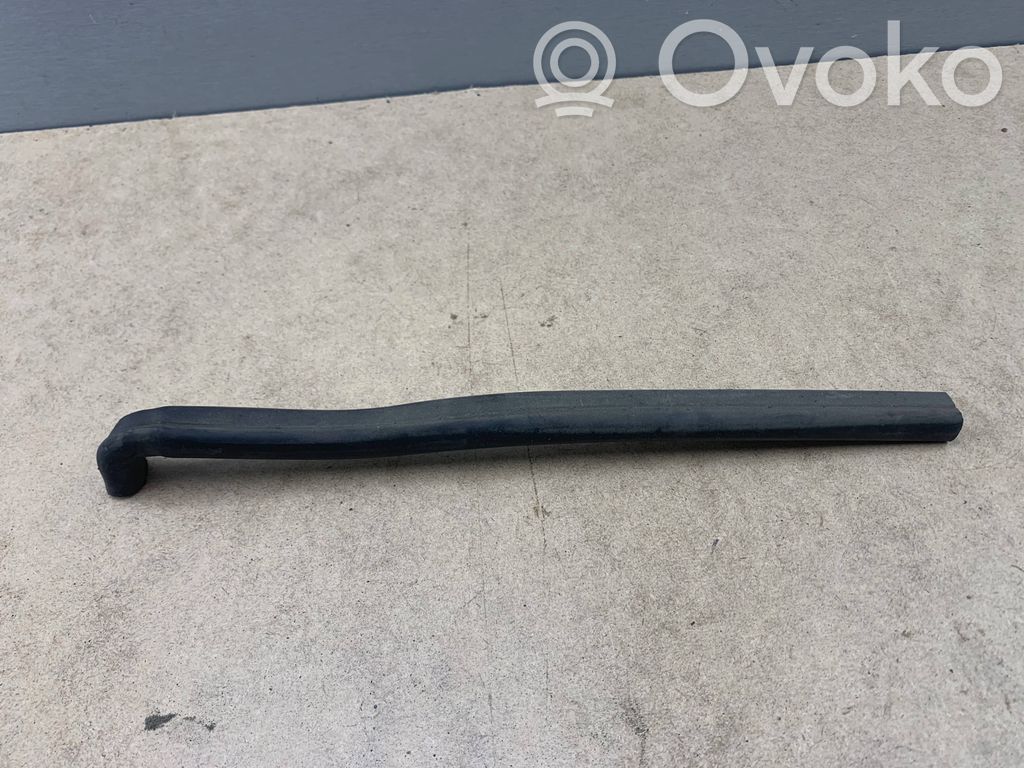 BMW 3 E90 E91 Engine compartment rubber 