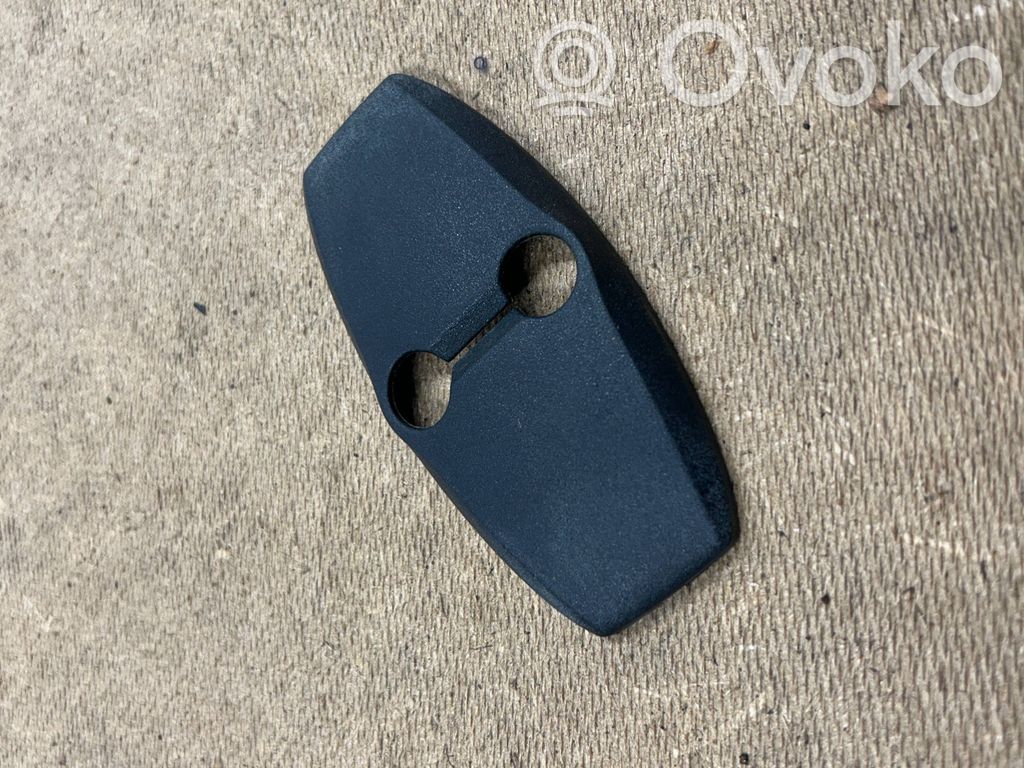 Front door lock loop/hook striker   51218226591,8226591,51218221484,8221484