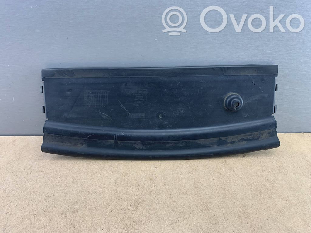 BMW 5 E60 E61 Radiatorių apdaila 