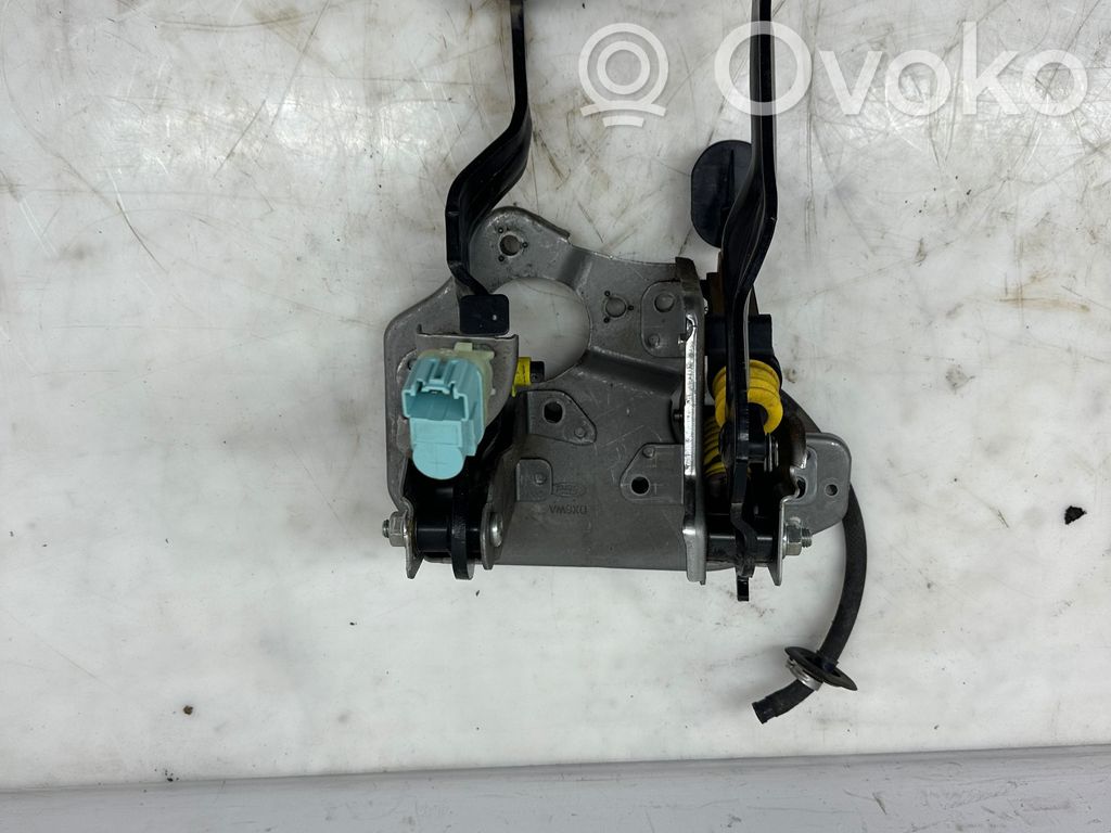 Ford Transit VII Assemblage pédale 