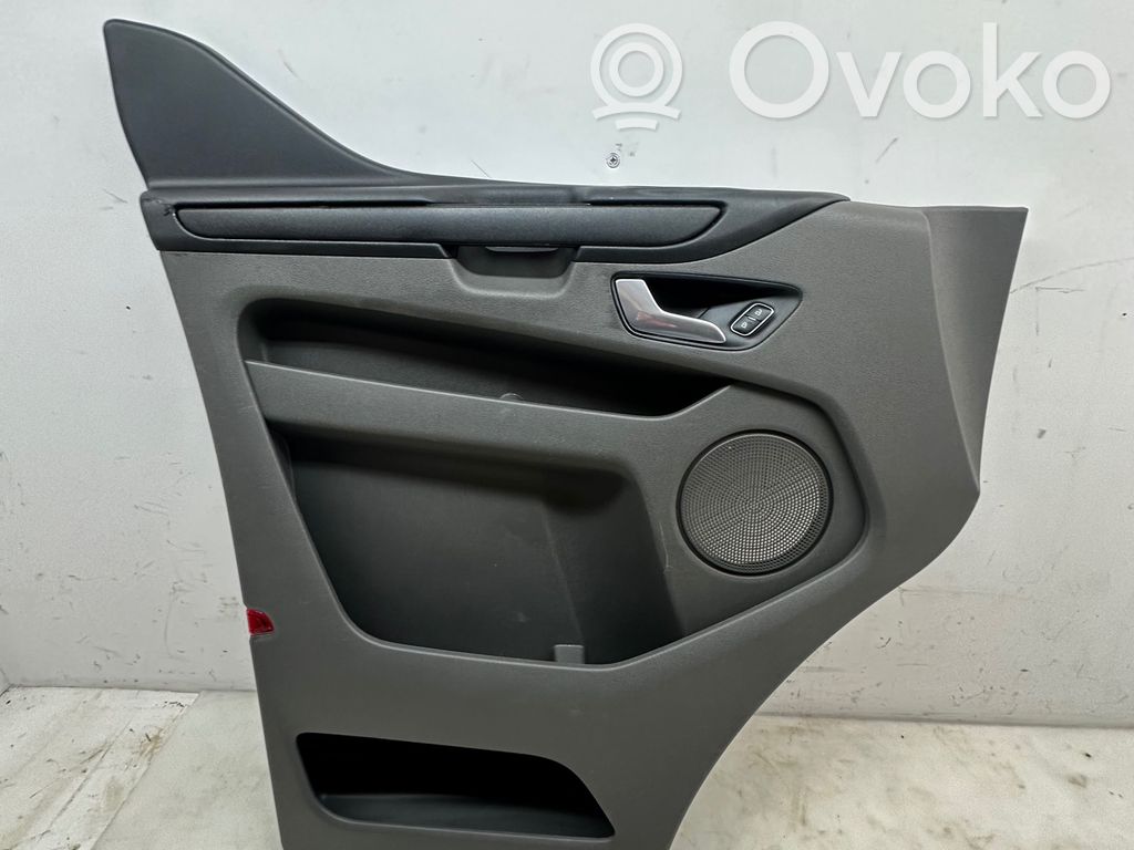 Ford Transit Custom Revestimiento de puerta delantera 