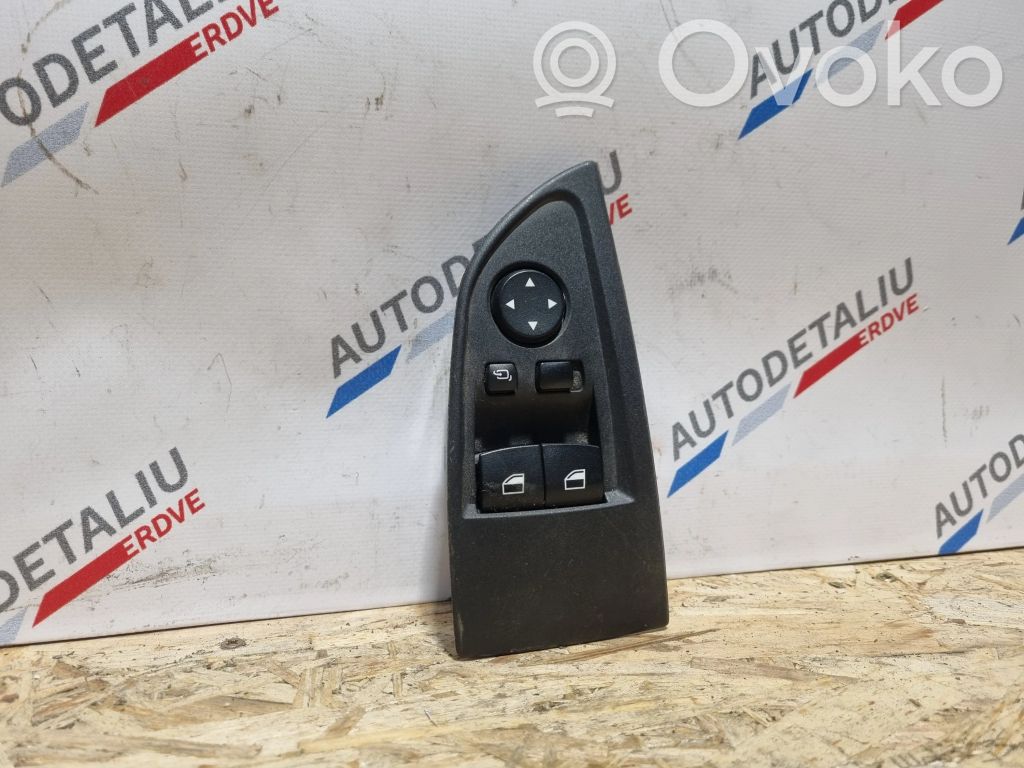 Electric window control switch   9362126