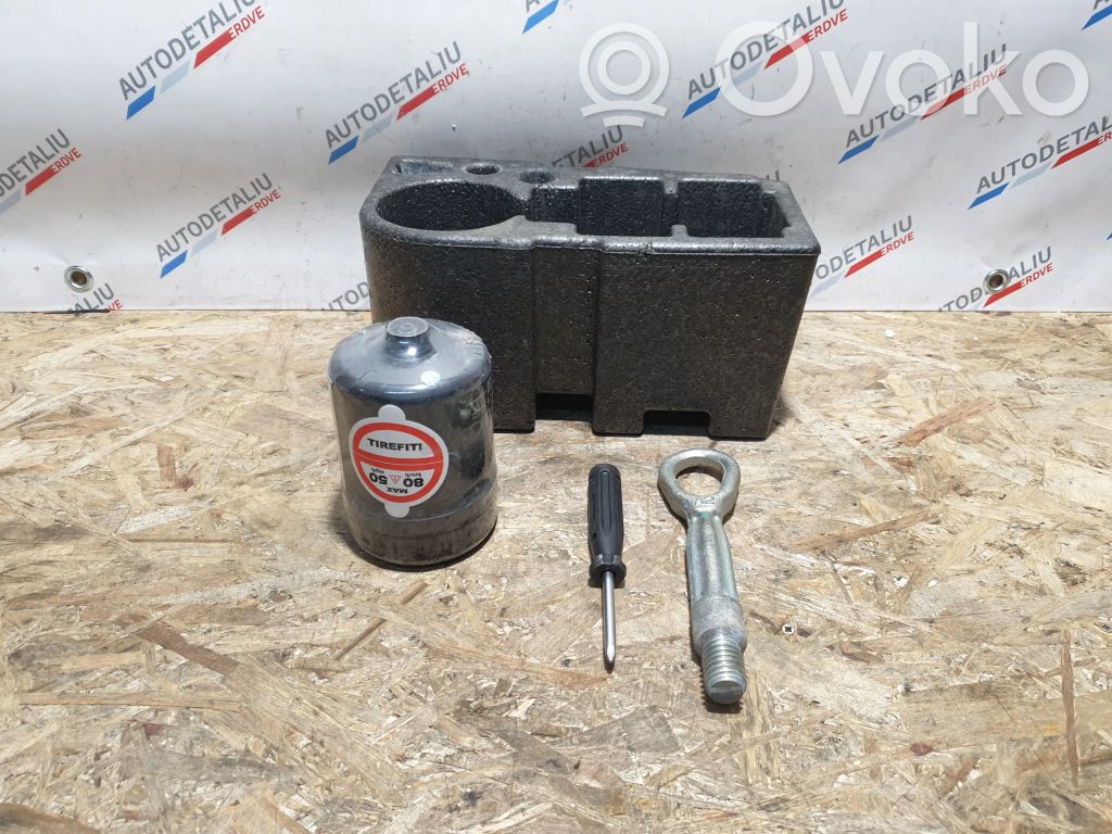 BMW i3 Towing hook eye 